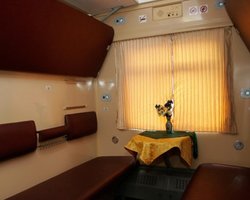 Колесников: в Украине должны исчезнуть поезда с наволочками