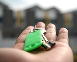 Незаконно обогатился: у экс-заместителя начальника ТЦК Полтавщины конфисковали 3-комнатную квартиру