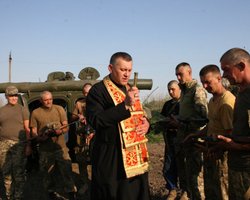 На Прикарпатье капеллана отстранили от служений из-за того, что он пошел на выборы