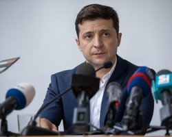 Не вижу смысла продолжать разговор: Зеленский больше не будет просить Парубия созвать заседание Рады