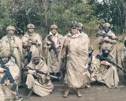 "По полю какое-то черное пятно себе ползет": в ВСУ рассказали, как уничтожают россиян в "плащах Гарри Поттера"