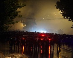 Евросоюз признал законным разгон акции оппозиции в Грузии