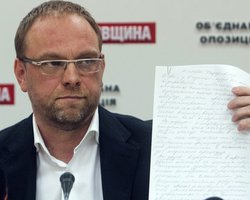 Власенко: То, что Тимошенко не было в суде -преступление