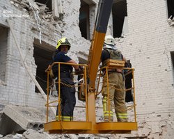 В Полтаве из-за удара ВС РФ уже 53 жертвы, под завалами еще ищут людей — ГСЧС (фото)