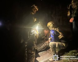 У Рівному чоловік під час перевірки намагався підірвати гранати: він виявився у статусі СЗЧ (фото)