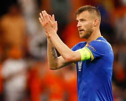 Футболист Андрей Ярмоленко передал техническую помощь украинским военным в Чернигове