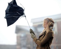 Сильні грози та вітер: в Україні оголосили штормове попередження, кому готуватися