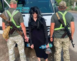 Купил в секонд-хенде: одессит переоделся в женщину, чтобы сбежать за границу (видео)