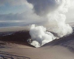 Пепел исландского вулкана вновь может накрыть часть Европы     