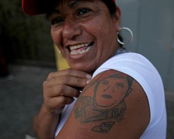 Чавес по числу подписчиков в Twitter догоняет Барака Обаму