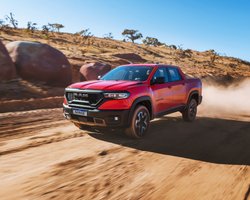 На європейський ринок вийде недорогий пікап на базі Jeep Compass (фото)