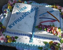 Сюжет дня. Януковичу не удалось задобрить журналистов тортом