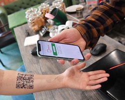 Как в Москве. Локдаун в Украине будет с паспортами вакцинации, но говорить об этом рано