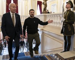 Москва была уведомлена: в СМИ раскрыли новые детали визита Байдена в Киев (фото)