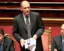 Берлускони передумал. Правительство Италии получило вотум доверия в Сенате