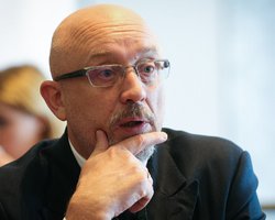 Стамбул, Женева, Відень: Резніков назвав міста, де Україна спілкуватиметься з Росією