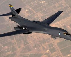 Бомбардировщик В-1В Lancer: новые пилоны и больше полезной нагрузки