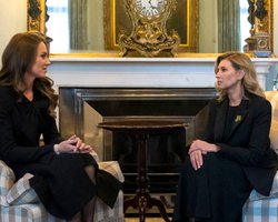 Леді у чорному: елегантна Олена Зеленська зустрілася з Кейт Міддлтон (фото)