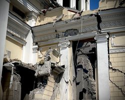 "Брехня та варварство": в ЄС пригрозили Путіну і Шойгу відповідальністю за обстріл Одеси