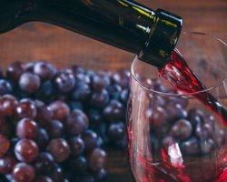 Больше крафтовых вин: в Украине решили стимулировать виноделие