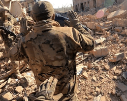 Расстрелы из-за воды, каннибализм и тайные подкопы: новые детали с завода в Волчанске, — ГУР