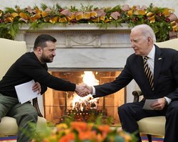 "Отменить займы": администрация Байдена предложила простить Украине 50% долга