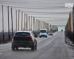 На Днепропетровщине 42 км дороги закрыли антидроновими сетками: детали (видео)