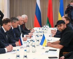 Украина готова представить РФ мирный план: у Зеленского рассказали, когда это произойдет (видео)