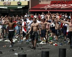 Франция запрещает алкоголь на матчах Евро-2016 и в фан-зонах