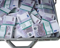 Евросоюз увеличит стабилизационный фонд до 1 трлн. евро 