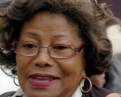 Родители Майкла Джексона разводятся после 60 лет брака