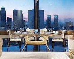 В США Янукович поселился в роскошном отеле 