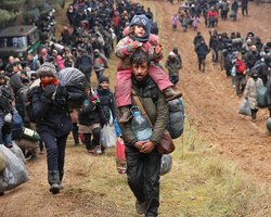 Чрезвычайная миграция. Куда и зачем ведут беженцев из Беларуси