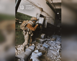 Беглецов ликвидировали: на заводе в Волчанске взяли в плен около 20 оккупантов, — ГУР (видео)