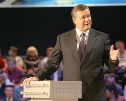 Янукович назвал главное поприще для Тимошенко