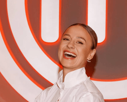 Выиграла "МастерШеф" и покорила Париж: как сложилась жизнь Ольги Мартыновской (фото)