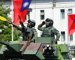 Допомога Україні не зупиниться через Тайвань, а Китай є запобіжником нової війни, — експерт (відео)