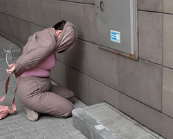 Замах на Стерненка: СБУ показала кадри затримання нападниці на волонтера (фото)