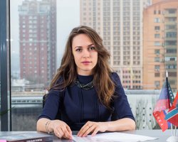 "Экс-губернатор ДНР" Павел Губарев заявил о пропаже его жены в Геническе (фото)