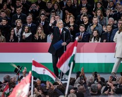 Орбан и его "марш мира": как ЕС может нейтрализовать венгерского премьера