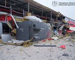 Росія завдала удару по "Новій пошті" в Запоріжжі: багато постраждалих, подробиці (фото, відео)