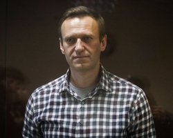 "Заставляют раздеваться догола", — Навальный о досмотрах в российских СИЗО (фото)