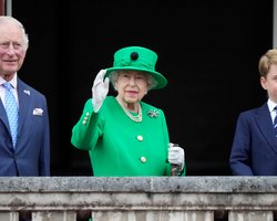 Украинский военный записал с передовой видео в память о королеве Елизавете II