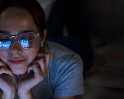 Графіки відключень світла: ДТЕК пояснює, як знайти свою чергу