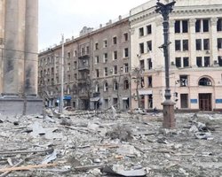 В Харькове сбили самолет РФ, который бомбил город (видео)