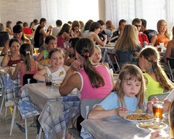 Причиной отравления детей в Крыму признан стафилококк