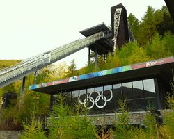 Разруха на фоне Альп: блогеры показали, как выглядят олимпийские объекты в Турине (фото, видео)