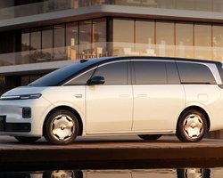 Stellantis готовит стильный семейный электрокар с запасом хода более 700 км (фото)