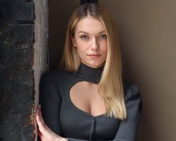 "Тоня — топ". Как учительница английского из Донецка стала звездой киберспортивных трансляций