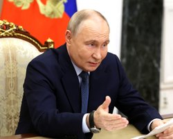 Путин поручил ВС РФ создать "зону безопасности" вдоль границы Украины, — росСМИ